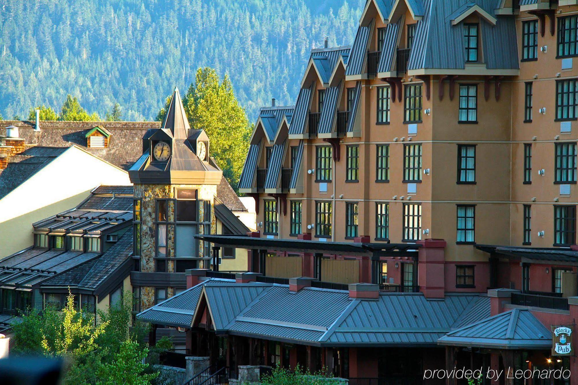 Clock Tower Resort Уистлер Экстерьер фото